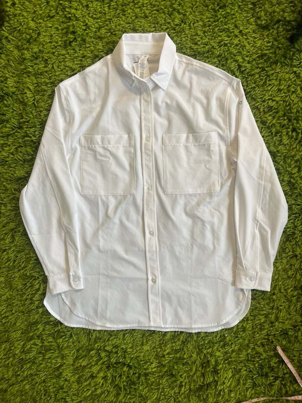 Alo Yoga White Button-Up Long Sleeve Shirt with Dual Pockets Size XS